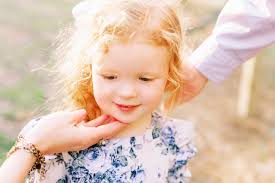 Historic Oak View Spring Family Photos