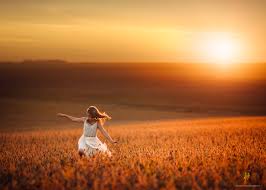 Jun 09, 2021 · most landscape photographers will tell you that the best time to shoot is during the golden hour. The Golden Hour Bulb