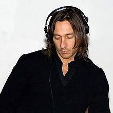 He first started putting out music under the bob sinclar name in 96, with a 12' called a space funk project. Bob Sinclar Diskografie Wikipedia