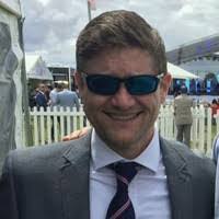 Lindsey Oakes's Instagram, Twitter & Facebook