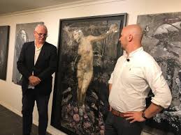 Har de ukentlige pressekonferansene blitt viktigere enn å åpne samfunnet på en måte folk synes er logisk, skriver sylvi listhaug. Sylvi Listhaug Maleri Listhaug Verket Er Solgt For En Halv Million Kroner