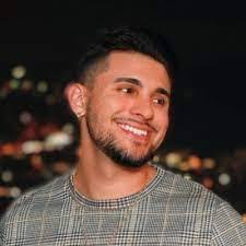 Jamie Seltzer's Instagram, Twitter & Facebook