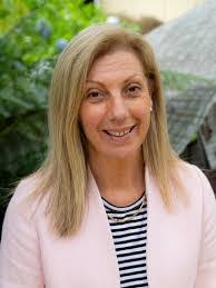 Judith Mann's Instagram, Twitter & Facebook