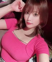 翻牌||顶级微胖女神！轻熟天花板，身材满分_新村