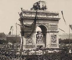 Devant cette grande tombe, les panégyriques sont les directeurs politiques de la rue de poitiers méconnurent ou jalousèrent la personnalité de m. Victor Hugo Biographie Tombe Citations Forum Jesuismort Com