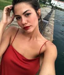 Erkenci Kus Pajaro Sonador Capitulos En Espanol En Divinity Fotos De Chicas Lindas Actrices Hombres Turcos