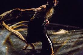See more of lenka vagnerová & company on facebook. Lenka Vagnerova Brings Wild Women And Mythological Animals To Edinburgh In Fringe Shows La Loba And Riders Dancetabs