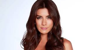 Andrea Serna revela sus más íntimos secretos de belleza