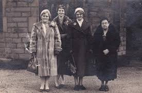 Did You Know Florence Nightingale once lived in Ossett! Got your attention?  Read on. Florence was actually born Florence Peace in 1876 and has no known  connection to the famous 'lady of