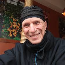 How to find acoustic music spots in NYC?