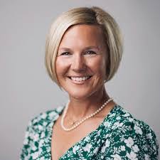 Pamela Tobin's Instagram, Twitter & Facebook