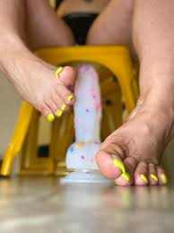 Anushka Velvet - Foot Adoration, Foot Fetish Directory and Foot Fetish  Content Creator Index
