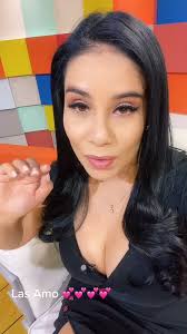 Diana Kerley's Instagram, Twitter & Facebook