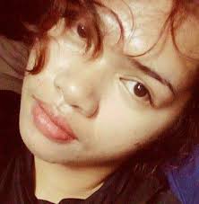 HELP!!! 😩 May puwede po bang mag-rescue sa aso na 'to? Nadaanan ko lang  siya, sabi nasagasaan daw. Hindi ko alam kung mayroon pang nagma may-ari sa  kanya 😭 pero mukhang wala