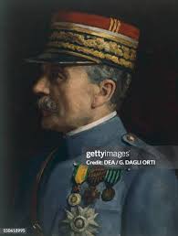 32,840 Guy Art De Stock Photos, High-Res Pictures, and Images