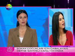 Yüzünde botoks ve dolgu olduğu konuşulan defne samyeli ''gençlik sırrınız nedir?'' sorusuna ''10 yıldır yüz. Defne Samyeli Nin Zaman Tuneli Dailymotion Video