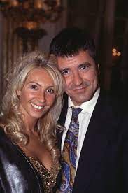 73,627 likes · 1,355 talking about this. Qui Est La Premiere Femme De Jean Marie Bigard Retour Sur Leur Mariage