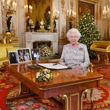 Get a rare glimpse of the royal family's private rooms at buckingham palace. How Buckingham Palace Would Look With A Modern Makeover