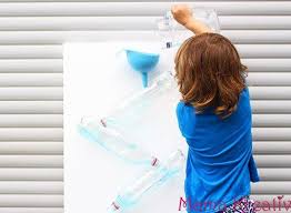 6 Coole Spiele Mit Wasser Fur Kleinkinder Video Mama Kreativ Spiele Mit Wasser Wasserspiele Kinder Spiele Fur Kinder
