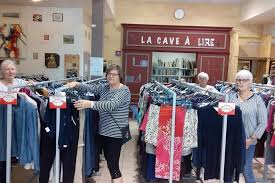 Le secours populaire agit pour qu'un enfant pauvre aujourd'hui ne le soit plus demain. Lot A Gourdon Le Secours Populaire A Rouvert Ses Portes Dans Un Nouveau Local Actu Lot