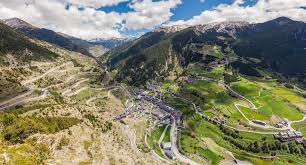 Full of beautiful mountains and charming old villages, the country thrives on tourism, mainly visitors from nearby countries who come for shopping. Unentdecktes Andorra Ein Europaischer Zwergstaat Urlaubsguru
