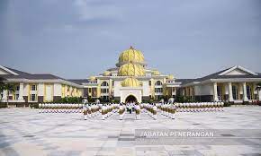 Istana negara, jakarta hd wallpapers, desktop and phone wallpapers. Malaysiakini Man Who Posed As Istana Negara Adviser Charged With Cheating