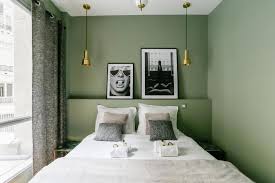 Bedroom decor for couples room ideas bedroom home bedroom home living room apartment living desgin couple room stylish bedroom modern bedroom. Guestready New Stylish 2 Bedrooms Palais Royal Louvre Paris Updated 2021 Prices