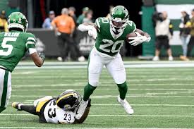 Jets Sign Breece Hall to a Lucrative Contract Extension