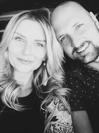 Tom Shively's Instagram, Twitter & Facebook