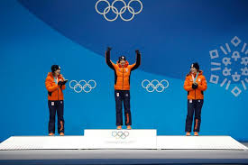 Donderdag 10 juni heeft het ioc dan toch de nieuwe discipline kitefoilen uitgebreid van één naar twee olympische medailles voor de spelen van parijs in 2024 en dit ten nadelen van het mixed two person keelboat offshore zeilen. Onwennige Achtereekte Heeft Gouden Medaille Binnen Olympische Spelen Ad Nl