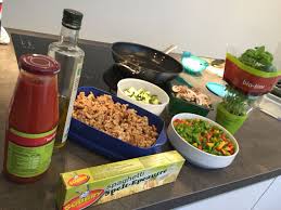 Bolognaise Saus Van Bio Groentjes En Tomatensaus Spelt Pasta Pratos