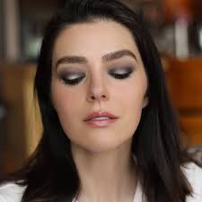 As I inch closer to 40, I try not to wear heavier colors