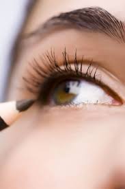 … what kind of makeup should an older woman wear? Best Makeup For Mature Skin 14 Makeup Tips And Products For Older Women