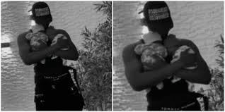 Jun 04, 2021 · in a different story, legit.ng reported that music star and father of twins, kizz daniel, posted the first video of his sons several weeks after announcing the news of their arrival. Daddy Duty Singer Kizz Daniel Enjoys Priceless Time With His Twin Jelani And Jalil Video
