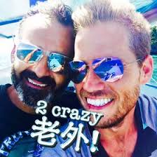 Thurston Crow (2crazylaowai)