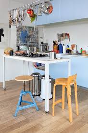 Hocker Chemnitz Hohenverstellbar Pastellblau Ral 5024 Magazin Hocker Hocker Hohenverstellbar Pastellblau