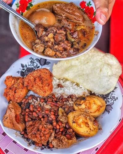 Nasi Brongkos Mbah Wito