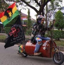 Image result for vespa extreme trikel