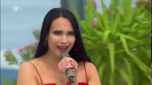 Seien sie live dabei im publikum! Alex Christensen The Berlin Orchestra 90 S Medley Zdf Fernsehgarten 2020 Youtube