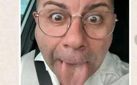 Prefeito de Barra Velha viraliza ao dizer que nunca “deu o r...” e nem  “cheirou cocaína”