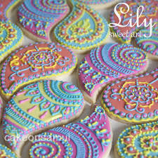Henna Cookies For Wedding I Like This Style Cookie Decorating Wedding Cookies Beautiful Cookies