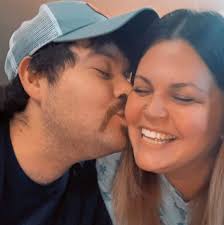 How to unlock a locked car in Steelville, Missouri?