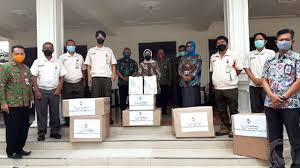 Pabrik kosmetik ilegal di bekasi itu memproduksi masker kecantikan atau masker skincare untuk perawatan kulit. Perangi Covid 19 Pt Cheil Jedang Indonesia Ploso Salurkan Ribuan Apd Pada Pemkab Jombang Faktualnews Co