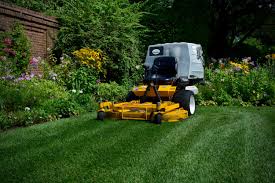 Giving your lawn or landscape a crisp, professional appearance doesn't have to involve hour after hour of backbreaking work. Outdoor Equipment Repair Essex County Landscape
