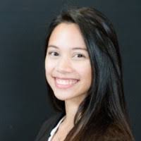 Renee Mealey's Instagram, Twitter & Facebook