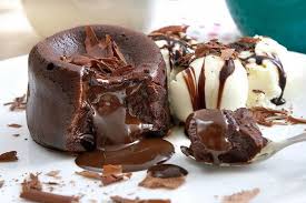 Recette Moelleux Au Chocolat Au Micro Ondes Recipe Lava Cakes Chocolate Desserts Chocolate Lava Cake