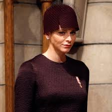 Letzte woche überraschte fürstin charlène mit einem kurzen pony. Furstin Charlene Neue Frisur Neues Leben Gala De