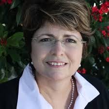 Karen Hildreth's Instagram, Twitter & Facebook