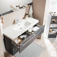 Mehr platz unter dem waschtisch verspricht dallmer mit dem verkaufe gut erhalten waschtisch 100cm, in weiß. Grau Elegant Und Modern Ein Badezimmer Mit Wow Effekt Badezimmer Meinhoffi Waschbecken Badmabel Bathroom Schrank Badezimmer Waschbeckenunterschrank
