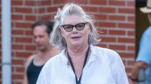 The year when mcgillis graduated from the juilliard school, in 1983, she made her debut in acting when she appeared in a supporting role in reuben, reuben. Kelly Mcgillis Says She Wasn T Asked To Be Part Of Top Gun Sequel Exclusive Entertainment Tonight
